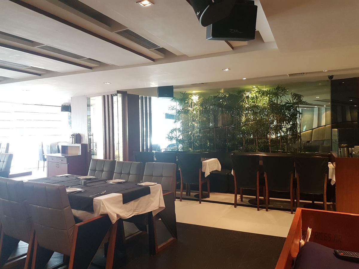 Hotel Gk International Chandīgarh Extérieur photo