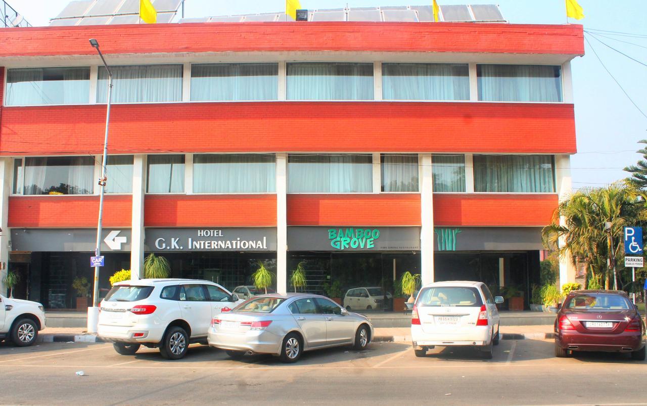 Hotel Gk International Chandīgarh Extérieur photo